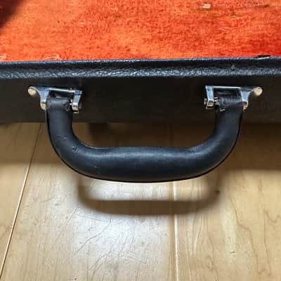Fender G&G Deluxe Jazz Bass Hardshell Case, Black with Orange Plush Interior, Fender Amp Logo 2016 - Black image 7