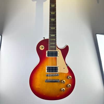 Gibson Les Paul Classic 2001 Heritage Cherry Sunburst Electric Guitar made in USA with case image 4