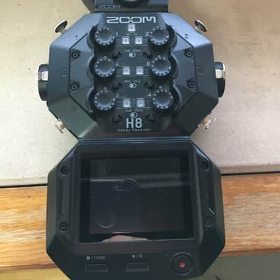 Zoom H8 12-Track Portable Audio Recorder 2020 - Present - Black image 2