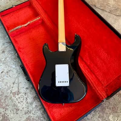 MIJ Fender Stratocaster ST62 SQUIER E serial c 1985 - Black original vintage Japan Fujigen image 11