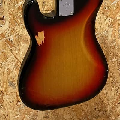 Pre Owned Fender 1975 Precision Bass - Sunburst, Rosewood Inc. Case image 4