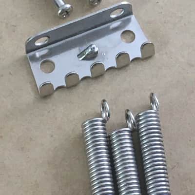 Fender NOS Non Aged Relic Tremolo Bridge 3 Springs Kit Claw For Fender Strat Squier Korea image 4