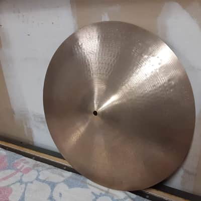 Zildjian  18" Avedis Crash Made In Canada  Traditional image 3