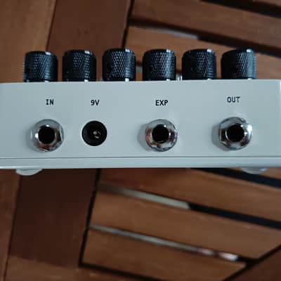 SolidGoldFX Lysis MkII Fuzz Modulator 2021 - White image 3