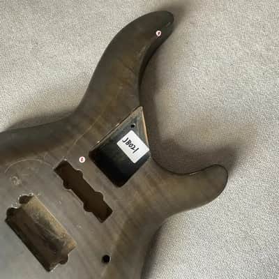 Tiger Maple Top 4 String Bass Basswood Body image 3