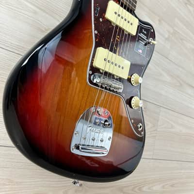 Fender American Professional II Jazzmaster Rosewood Fingerboard, 3-Color Sunburst image 3