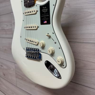 Fender American Vintage II 1961 Stratocaster Electric Guitar, Olympic White image 6