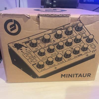 Moog Minitaur Limited Edition White 2010s - White