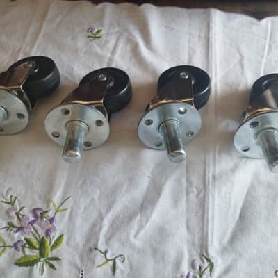 Fender Caster set for combo or speaker P/N 0994000000 - Silver image 7