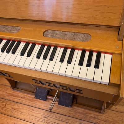 Yamaha Portable Harmonium 1960's image 4
