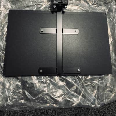 Gibraltar SC-GSE-MNT 16 x 10 Wood Sidekick Essentials Table with Mount image 3