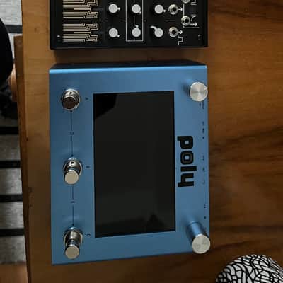 Poly Beebo 2020 - Blue image 3