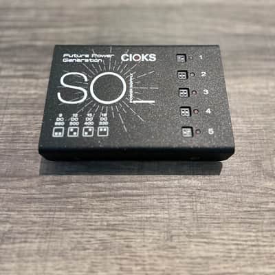 CIOKS SOL Pedalboard Power Supply w/ Original Cables – Excellent Condition image 1