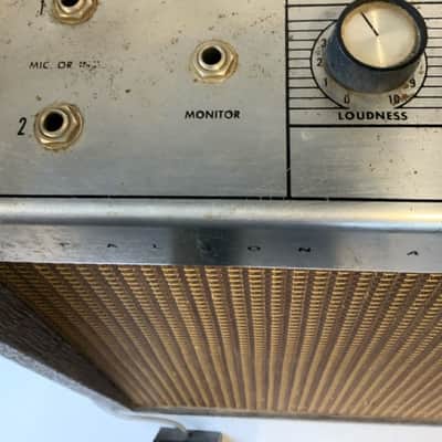 Gibson GA-19RVT Falcon 15-Watt 1x12" Guitar Combo 1965 - Brown image 3
