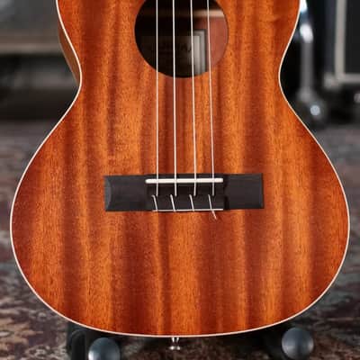 Lanikai MA-T Mahogany Tenor Ukulele with Padded Gig Bag image 3
