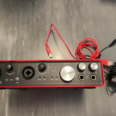 Focusrite Scarlett 6i6 (USB 2.0) image 2