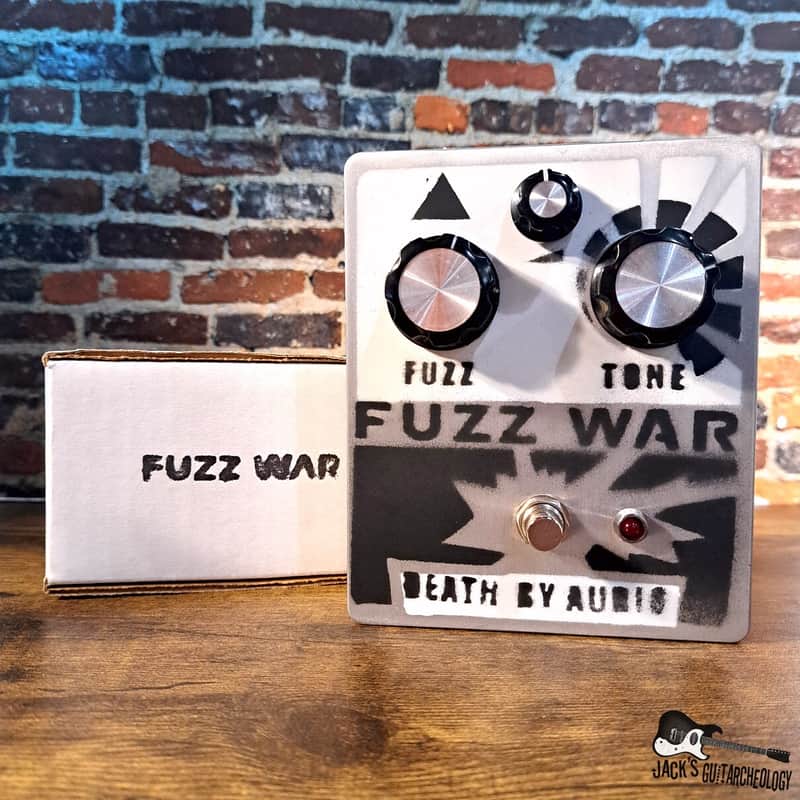 2020s Death By Audio Fuzz War Silver/Black/White