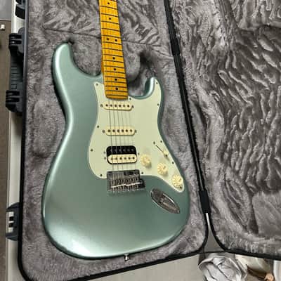 Fender American Professional II Stratocaster HSS with Maple Fretboard - Mystic Surf Green image 6