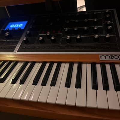 Moog One 8-Voice 61-Key Polyphonic Analog Synthesizer 2018 - Present - Black/Ash image 2