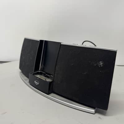 Klipsch iGroove iPod iPhone 30-Pin Dock Speaker System Shelf Stereo Aux Input image 2