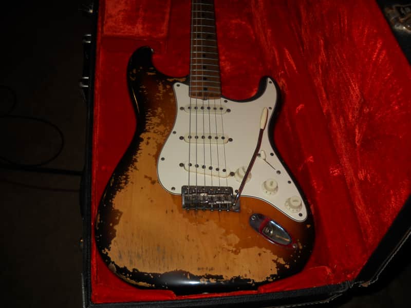 Fender Stratocaster 1971 Sunburst Rare 4 bolt maple board image 1