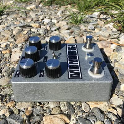 Futile Art FX Custom Shop ⛰️ Monolith Fuzz of Doom w. Boost & Tone Switch Mod Stoned-Grey Hammertone image 6