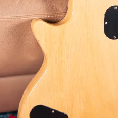 Heritage H-137 Artisan Aged in TV Yellow, Pre-Owned image 9