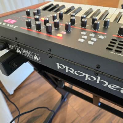 Dave Smith Instruments Prophet 12 61-Key 12-Voice Polyphonic Synthesizer 2013 - 2018 - Black with Wood Sides image 11