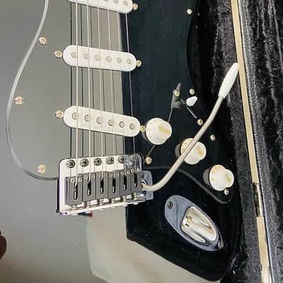Fender Stratocaster 2007 David Gilmour USA w/ Seymour Duncan Bridge pickup Maple neck Hard Shell Case image 16