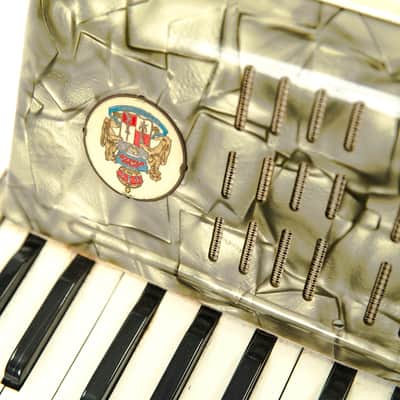 Noble Atom Accordion 1950s Pearloid owned by Billy Corgan Mellon Collie image 5