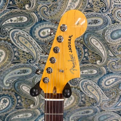 Fender American Professional Classic Jaguar Faded Sherwood Green Metallic image 3