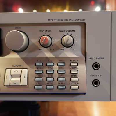 Akai S3000 MIDI Stereo Digital Sampler image 2
