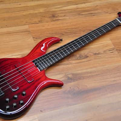 F Bass BN5 Faded Red image 3