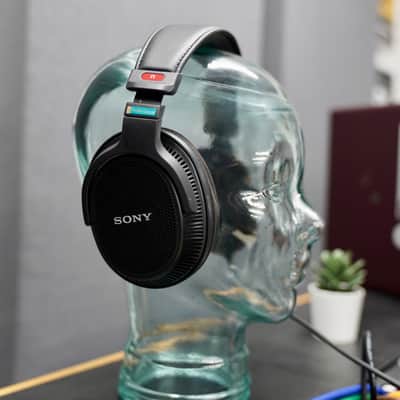 Sony MDR-MV1 (Ex Demo) image 2