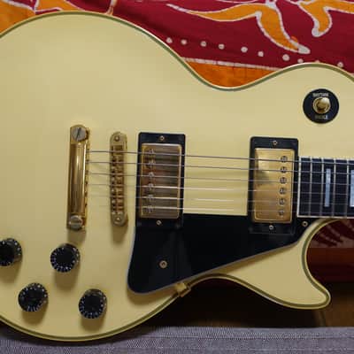 1997 Gibson Les Paul Custom Alpine White image 3