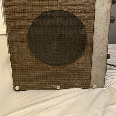 Silvertone TUBE AMP 1457 (no case or guitar) 1960's image 2