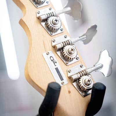 G&L L2000 Ash Candy Apple Red Metallic image 7