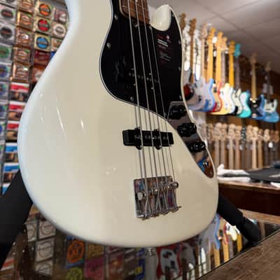 Fender American Performer Jazz Bass with Rosewood Fretboard - Arctic White image 3