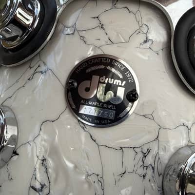 DW Collectors 5pc Drum Set White Marble w/ 20 inch kick! image 11