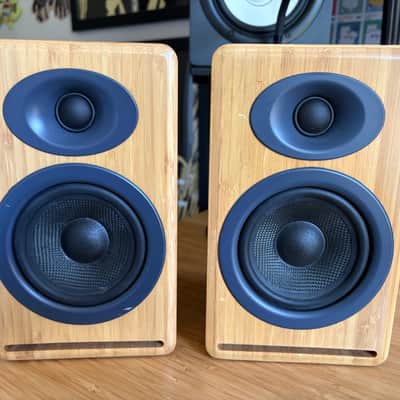 AudioEngine P4 Passive Bookshelf Speakers - Bamboo image 1