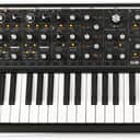 Moog Subsequent 37 Analog Synthesizer (Sub37d2)