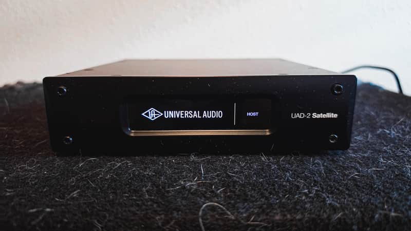 Universal Audio UAD-2 Satellite OCTO Core USB DSP Accelerator