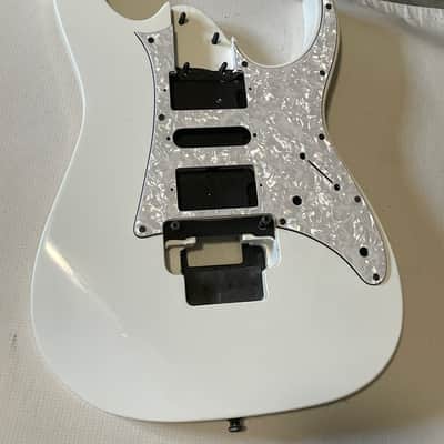 2011 Indonesian Ibanez RG350DXZ White Strat Basswood Guitar Body Edge Zero II ZPS2 Ready image 5
