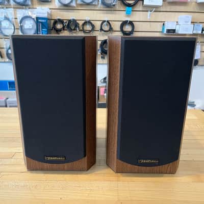 BIC DV52si Bookshelf Speakers image 5