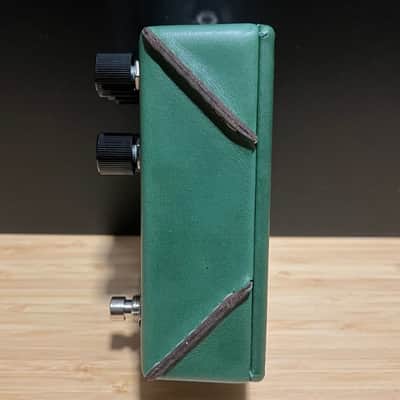 Walrus Audio Ages Five-State Overdrive Limited Edition - Craftsman Series 2022 - Dark Green Leather image 6