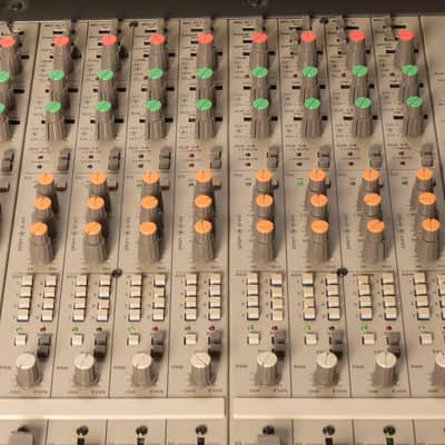 Tascam M520 20/8/2/16 vintage analog mixing console with power supply, and cable image 6