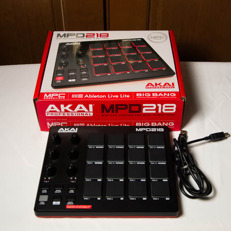 Akai MPD218 Drum Pad Controller--Excellent! image 1