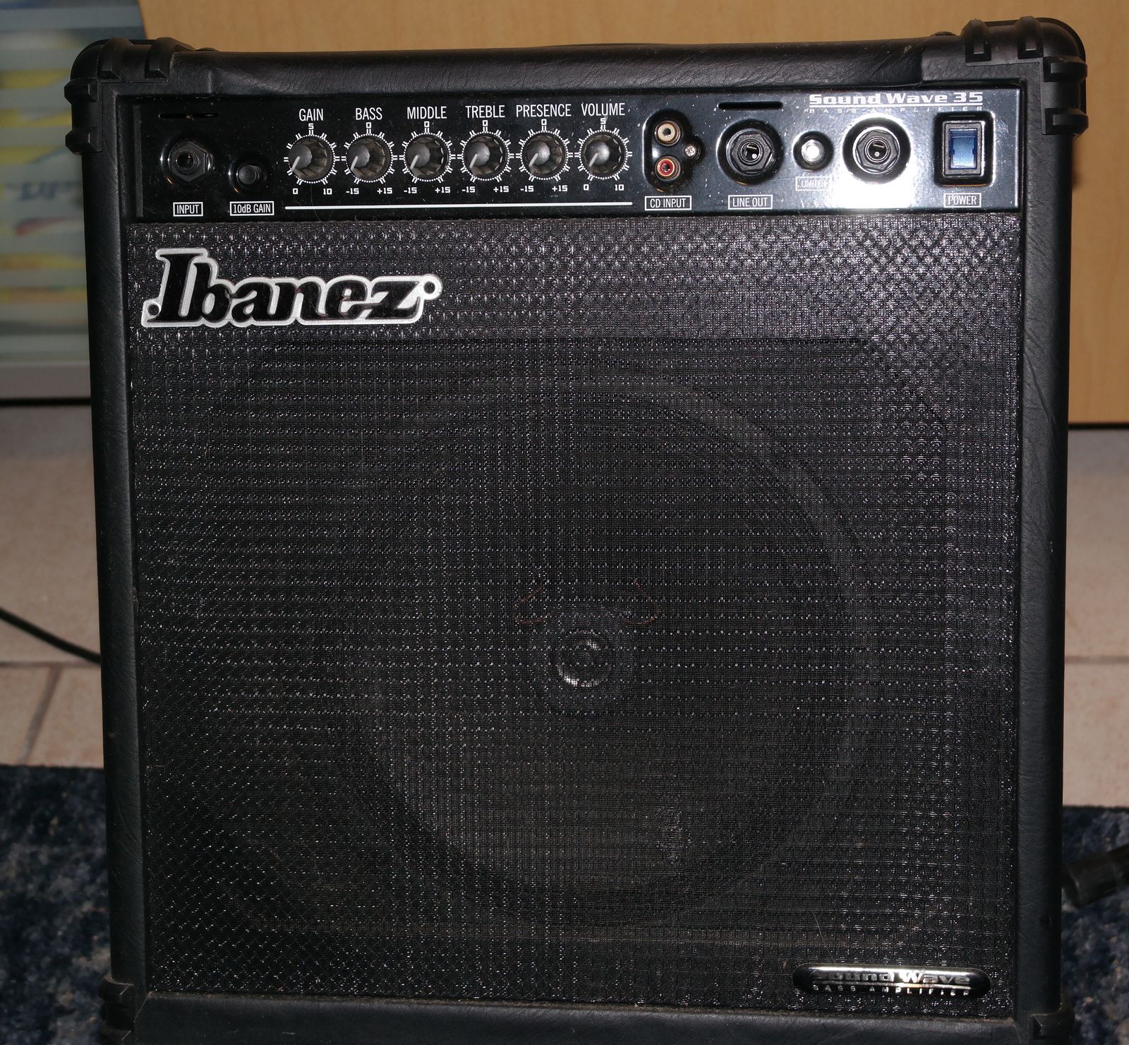 イバニーズ　ベースアンプSW35 Ibanez SW35 SoundWave 35w Bass Combo | Reverb