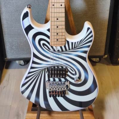 Kramer The 84 Custom Graphics 2021 - The Illusionist 3D Black / White Swirl image 3