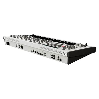 UDO Audio DMNO 8-Voice Analogue Hybrid Synthesiser (White) image 5